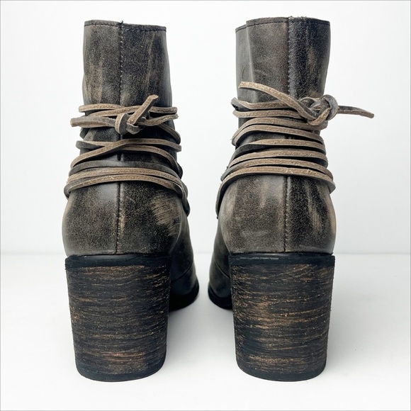Sbicca Distressed Brown Ankle Booties - Picture 3 of 10